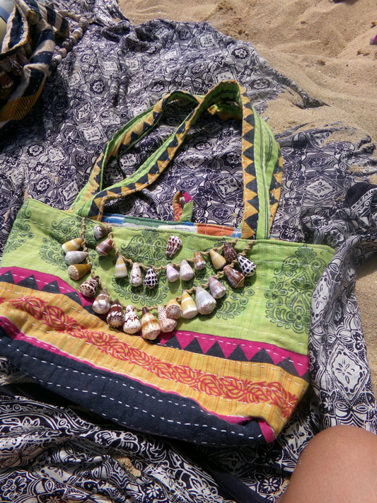 Slouchy Shell Lei Bag