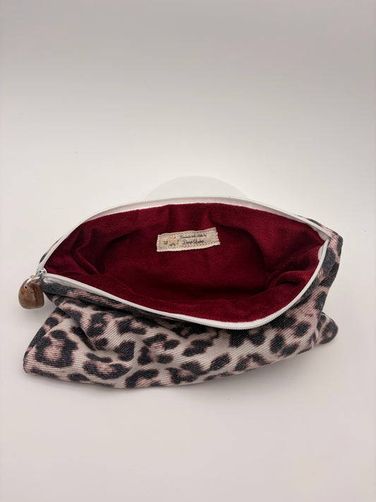 Cheeta Pouch