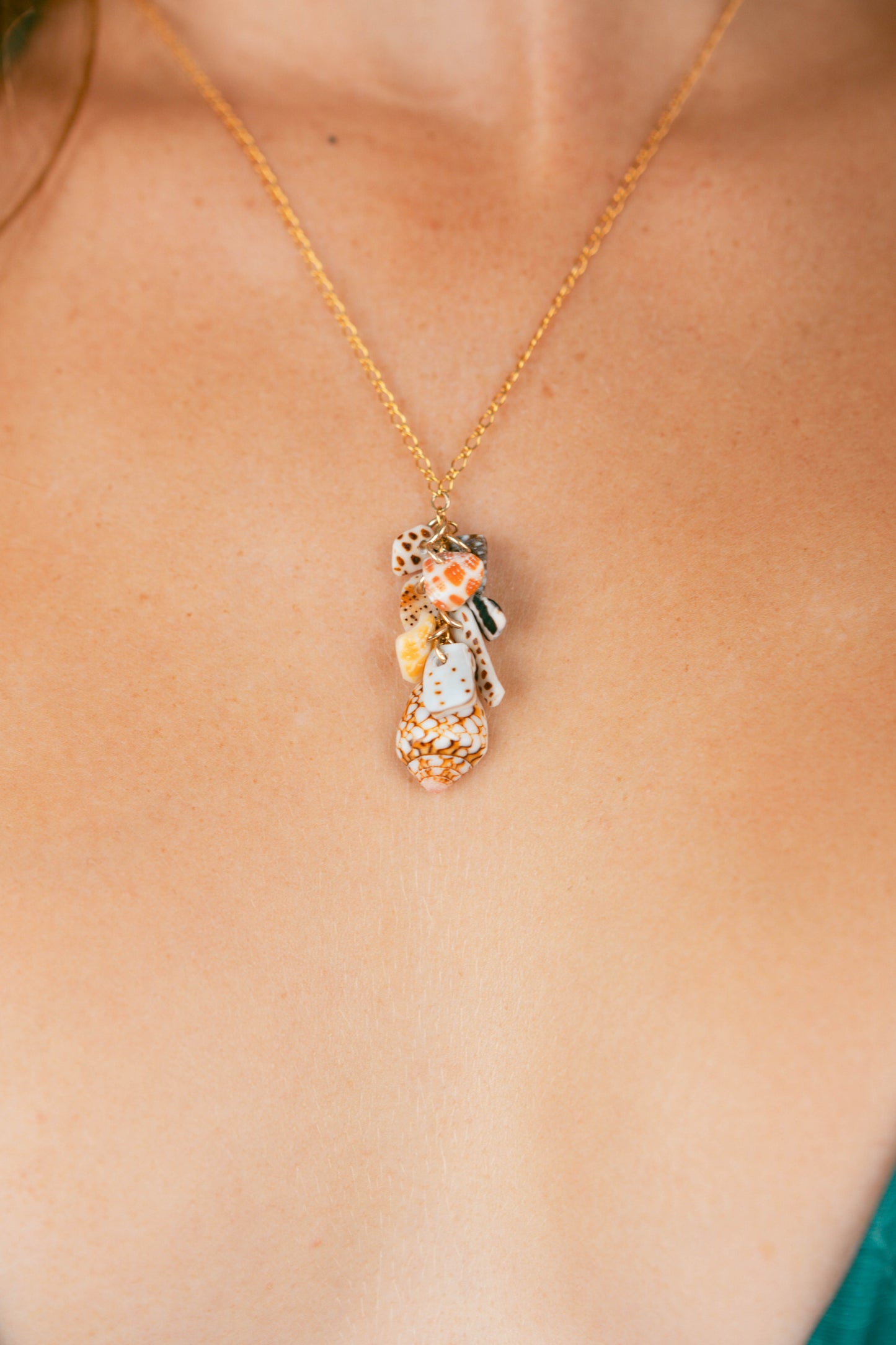 Shell Pieces Necklace