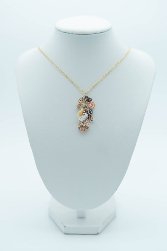 Shell Pieces Necklace