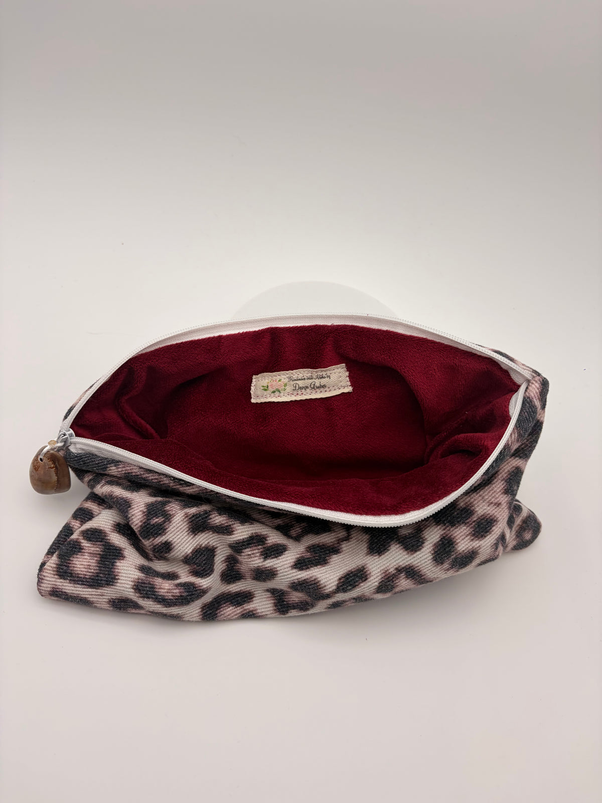 Cheeta Pouch